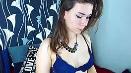 Can this petite teen finger her pussy to orgasm?