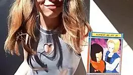 Bonneyuwu Shows Off Her Sexy Body In Cosplay!