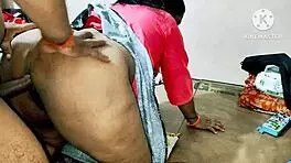 हेय, देखना चाहते हो देसी इंडियन सिस्टर-इन-लॉ को हार्ड पाउंडेड करते हुए?