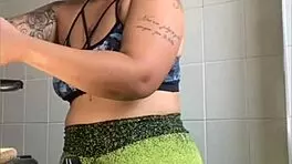 casada records cooking videos online but really just wants to flash her swollen pussy