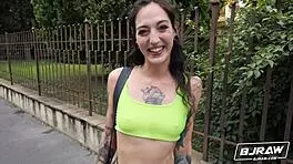 Bjraw Brisen Models For A Facial