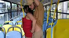 यो, यह स्टूडेंट को पब्लिक बस में छुआ और चोदा गया