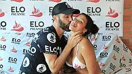 lorena doll chats before the hot room 😏