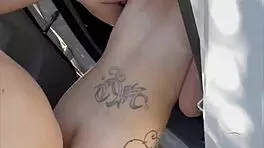 स्लिम थिक ट्रैशी हूकर को आउटडोर्स पीओवी में फक, उसका बड़ा अस बाउंस करता है, और रिलक्टेंटली कमशॉट फेशियल लेती है।