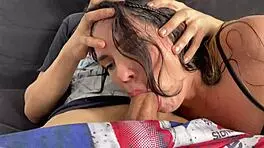 सौतेली माँ ने सौतेले बेटे को लंड चूसाई दी