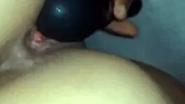 Me Hago Una Rica Paja Con Mi Dildo Y Mi Amante Me Detona