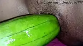 amateur whore gets eaten out?