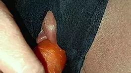 amateur whore gets eaten out?