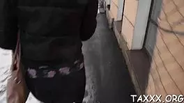 agent interviews teen models for casting