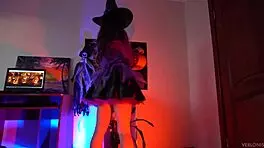 i watch this slut witch bounce her tight pussy on a big cock for halloween - verlonis