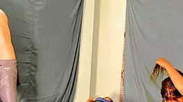 उत्तरन20 - 18+ स्विचर लड़की स्वाप कपल ने फुहारती चूत गहराई से चोदी