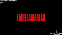 बिग बूटी ब्लैक गर्ल्स टेक ऑन बिग डिक गून