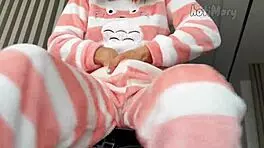 Horny Teen Masturbating Wet Pussy