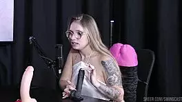 naty varga dominates tifany rocha in outdoor swing fun 😈