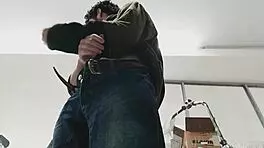 दुकान में घुसकर मुठ मारो विशाल कमशॉट!