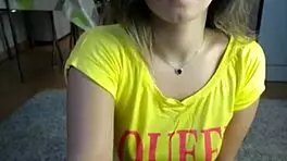 teen sexydea flashes her boobs on webcam