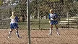 कायली रीस लेस्बियन हंटर बोली हंट मी डाउन