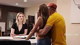 French Guest Enjoys American Hospitality Freeuse