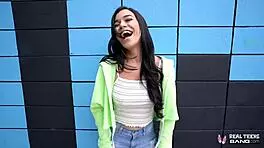 oh wow, savannah sixx getting fucked in porn casting!