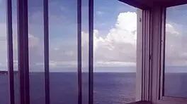 te tiro mi lenguaje guarro mientras chupo la concha de esta petite 18+. sus jugos son una delicia sin parar.