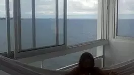 te tiro mi lenguaje guarro mientras chupo la concha de esta petite 18+. sus jugos son una delicia sin parar.