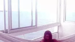 te tiro mi lenguaje guarro mientras chupo la concha de esta petite 18+. sus jugos son una delicia sin parar.