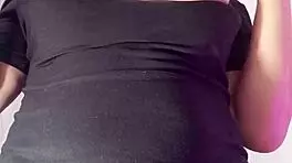 Tia Latina Colombiana with Giant Cameltoe Masturbates for Nephew in Tight Leggings