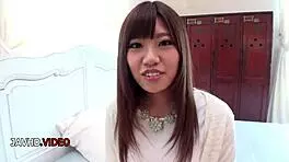 Teen's shaved pussy gets hardcore fingering before blowjob!