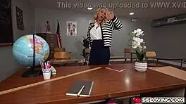 Austin cums in stepsister aubree's mouth