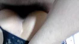 hermosa muñeca seduce para follarla con cowgirl, doggystyle y creampie