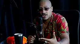 as produtoras pediam exames tem muito ego nesse ramo contou de uma situa��o engra�ada est� em cartaz e os atores e atrizes precisam se valorizar - nego catra watch on sheer red