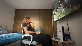 Teenagers explore bodies with fingering and gaping in homemade video. Can't resist each other!