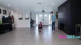 Teen gives me permission to driver her cunt