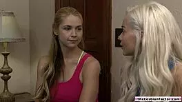 Best Friend Has No Idea Her Stepdaughter Facesits Me