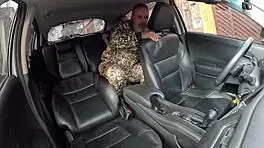 Young Latina Maite Fernandes Spreads Shaved Pussy Publicly In Sao Paulo Car