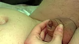 टिनी 18+ अनकट लौड़ा मेरे मुंह को थिक हॉट कम से भरता है, वाऊ