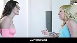 Curious roommates Minxx Marley and Fiona Frost fucking in the dorm?