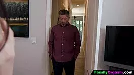 यंग गर्ल स्कूल छोड़कर घर पर ऑर्गेज्म मजा