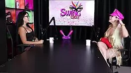 Does she squirt during massage? Beatriz Sampaio prefers big cocks.