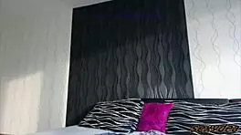 Sexydea works out with a sexy sports anal plug in her ass.