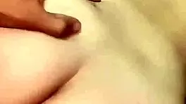 Novinha matou aula pra dar pros maloqueiros no pelo