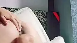 Me gusta mi dildo enorme 😘