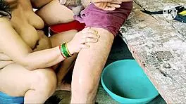 अरे, मेरी इंडियन देसी मेड को मालिक ने कड़ी बांग दी, रियल रफ सेक्स, सॉरी फॉर बैड हिंदी ऑडियो