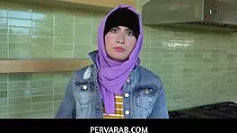 Angeline red gives blowjob and deepthroat in wet fantasy