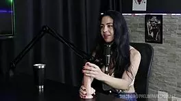 What Secrets Does Anabele Nogueira Reveal in Preliminares Podcast with Bia Hot?