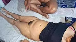 Desi Indian Hot Bhabhi Full Nude Massage!