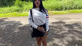 सुंदर पेटाइट 18+ यूनिवर्सिटी गर्ल लॉन्ग-डिस्टेंस बॉयफ्रेंड को धोखा देती है और डॉगीस्टाइल से राइड करती है।