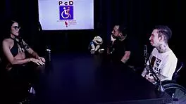 Mature wife in lingerie endures intense casting with young fucker