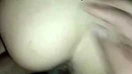 Ninfómana Colombiana Follando Rico Mientras Habla Por Teléfono Con Su Marido