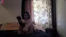 married woman rubs clit until orgasm